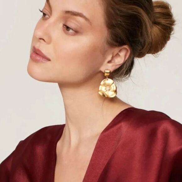 Kenneth Lane Gold Plated Sculpted Floral Pearl Center Dangle Earrings - Picture 12 of 12